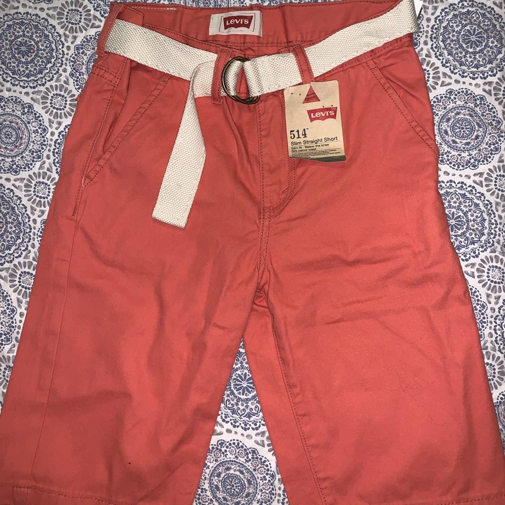 Levis slim straight short